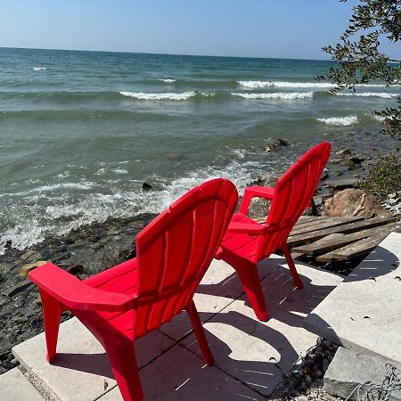The Wind In The Willows - Luxury Lakefront Oasis Bed and Breakfast Cobourg Exterior foto